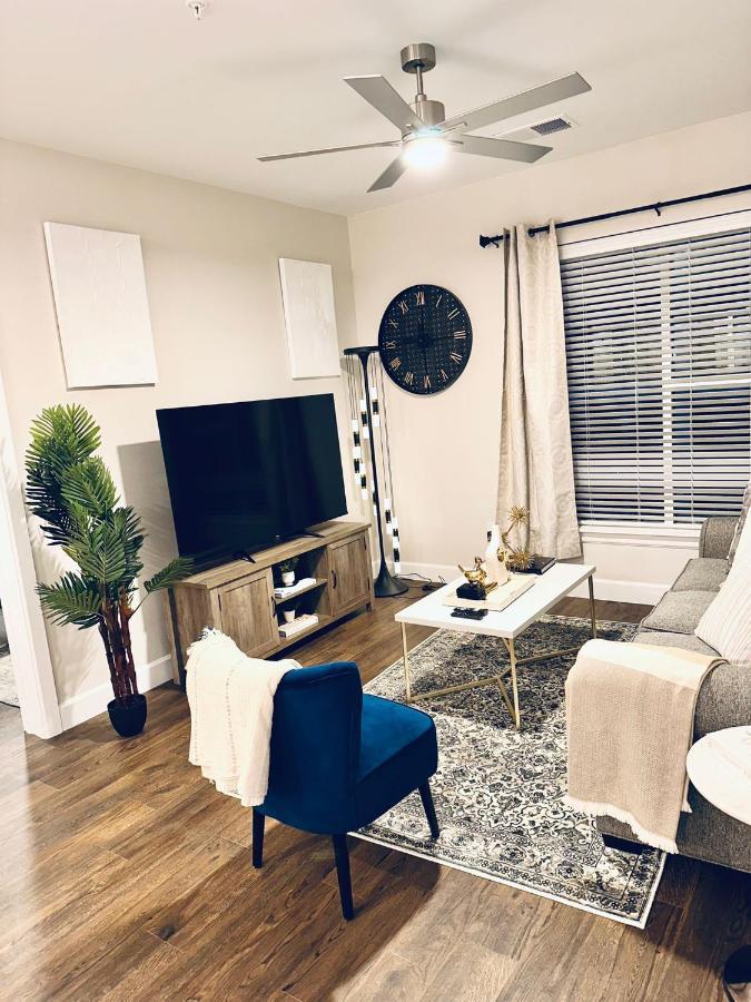 Spacious Castle W Gym Pool Free Parking I Walk To Dowtown N Broadway Nashville Esterno foto
