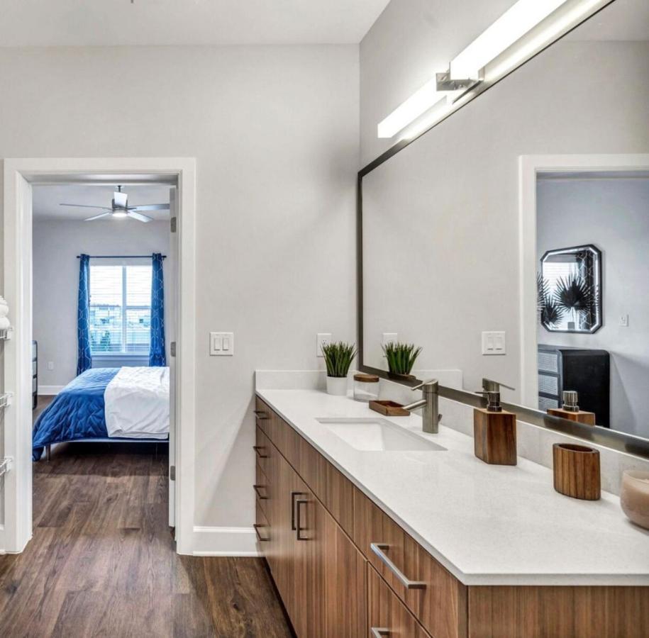 Spacious Castle W Gym Pool Free Parking I Walk To Dowtown N Broadway Nashville Esterno foto